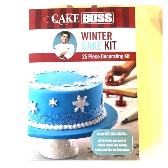 𝅺NWT Cake Boss Winter Cake Kit/ 25 Pieces - Picture 1 of 4